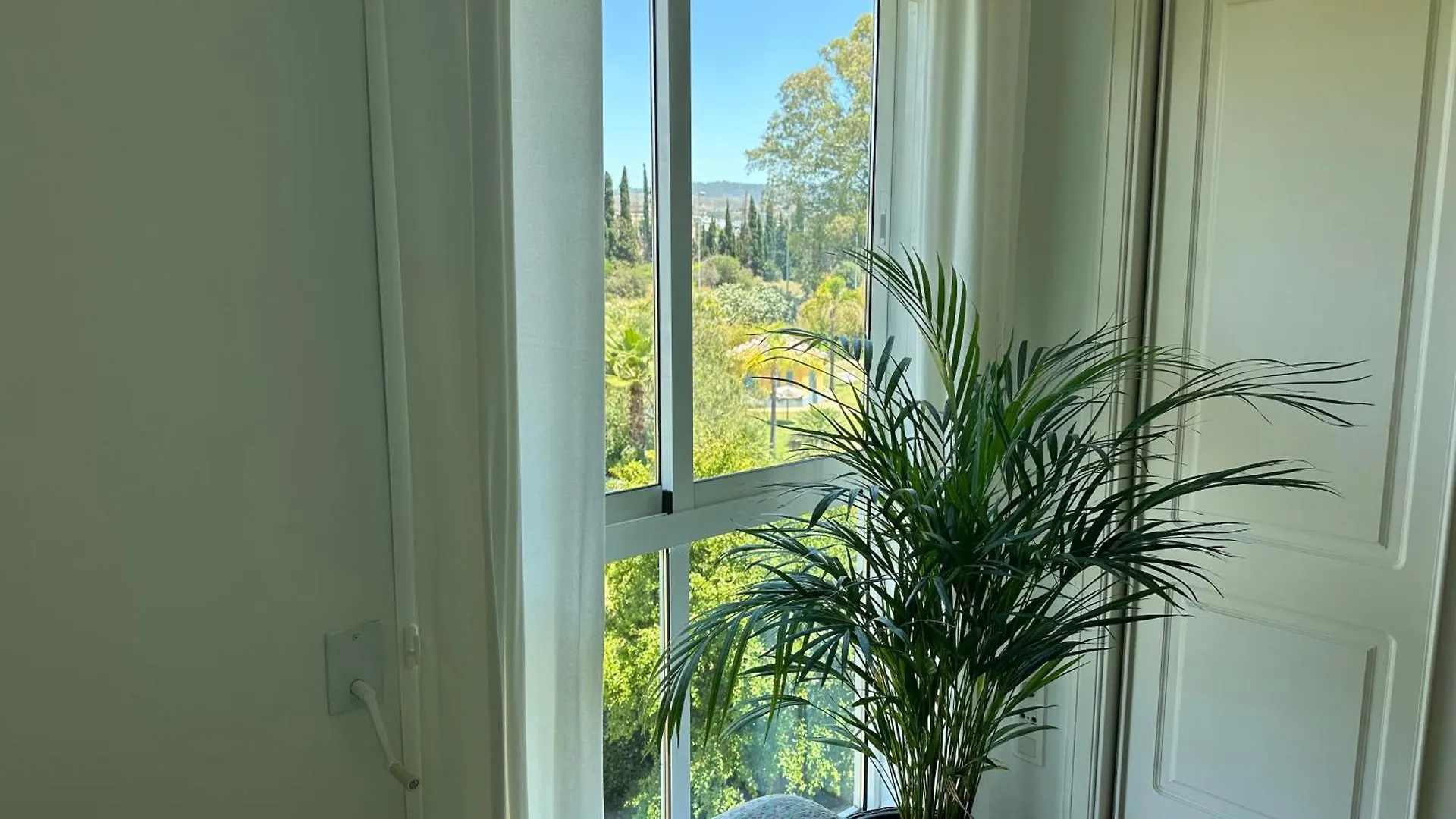 Apartamentos Playa Bahia Marbella Elizabeth Luxury 公寓
