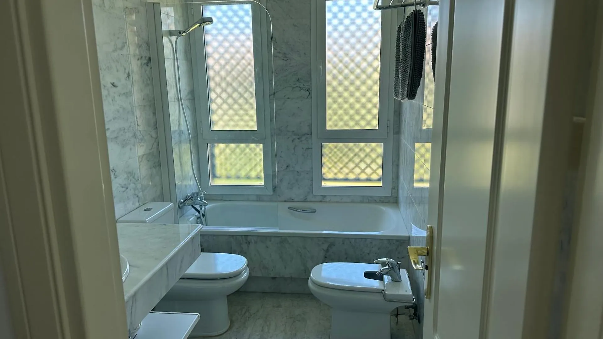 Apartamentos Playa Bahia Marbella Elizabeth Luxury 公寓